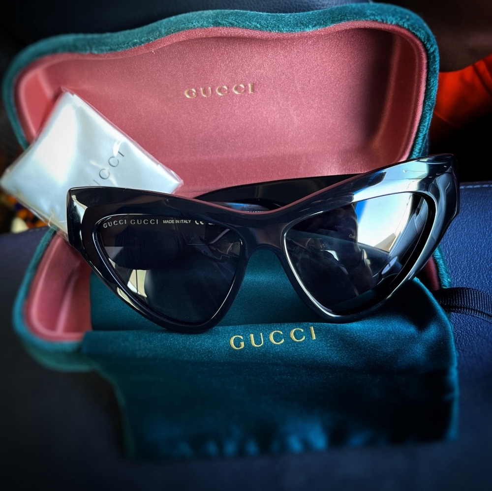 Gucci cat eye glasses